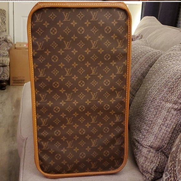 Rare Vintage 1970s 100% Authentic Louis Vuitton Suitcase. - Picture 3 of 15